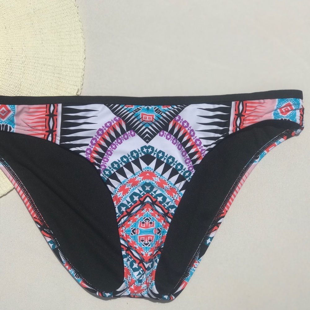 🔥3/$15 Gibson Latimer Print Bikini Bottoms